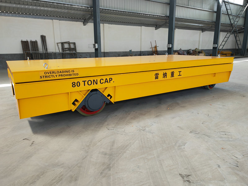 80 Ton Heavy Duty Hydraulic Lifting Trackless Kereta