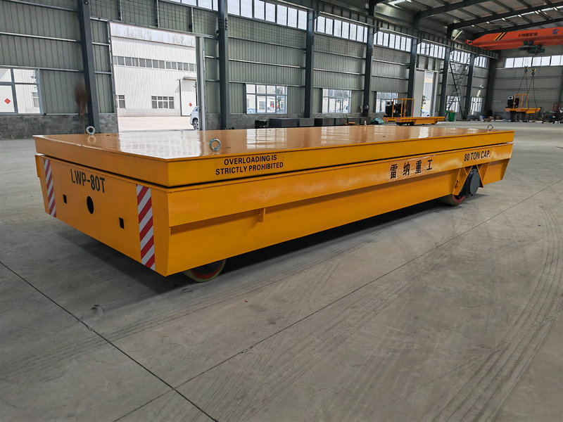 80 Ton Heavy Duty Hydraulic Lifting Trackless Kereta