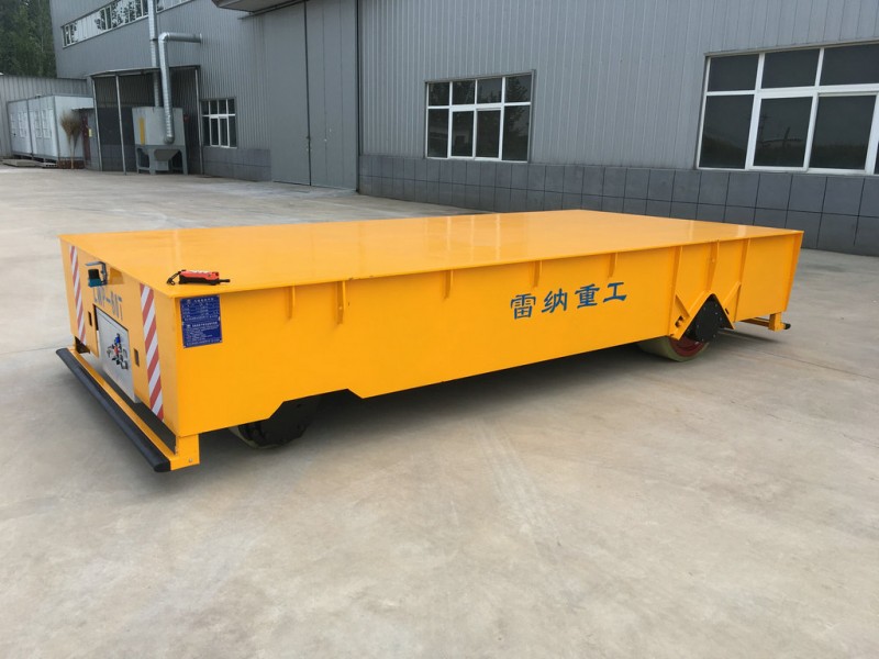 Penggerak Enjin 60T Elektrik Trackless Transfer Wagon